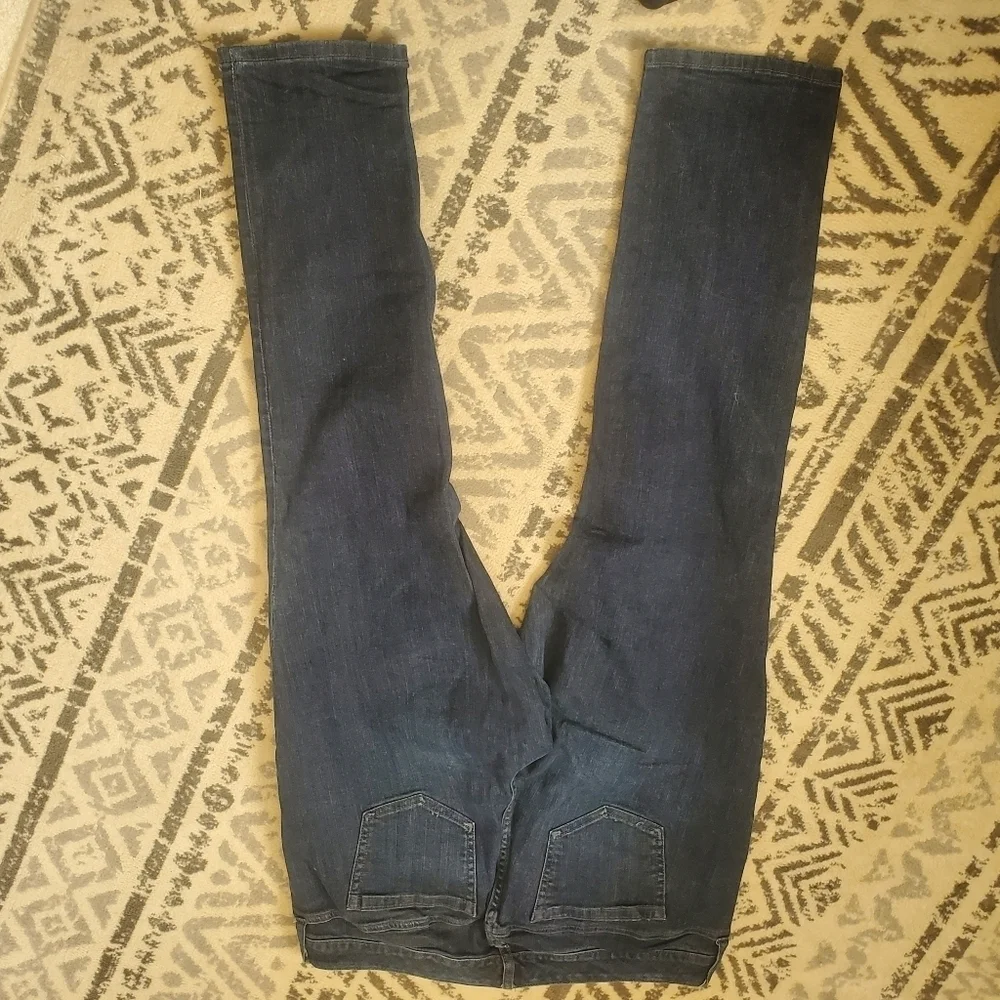 TORRID 16R.  DARK WASH STRAIGHT LEG